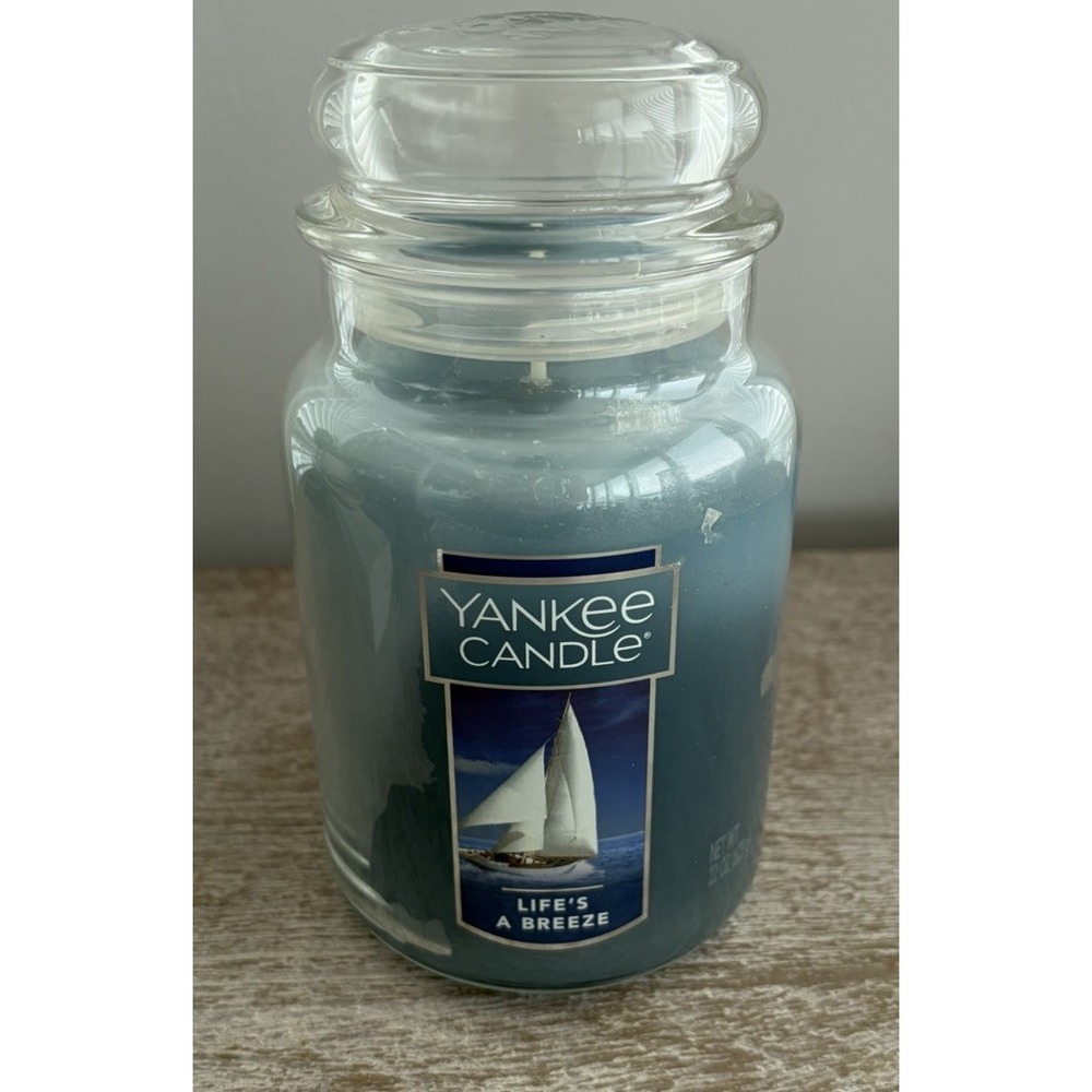 Yankee Candle 22 oz. Large Jar "Life's A Breeze" NEW no box 110-150 Burn Time